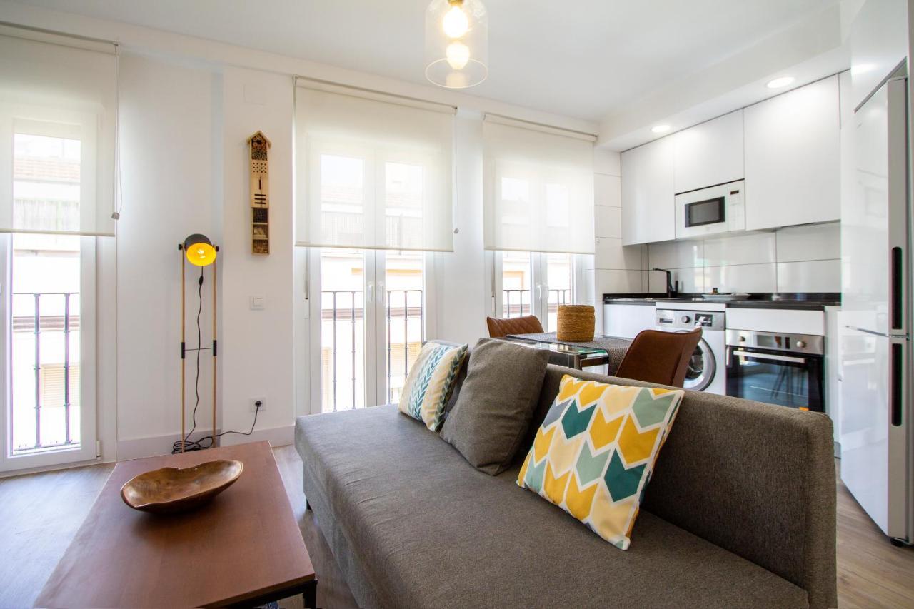 Apartamentos Cuatro Caminos Madrid Eksteriør billede