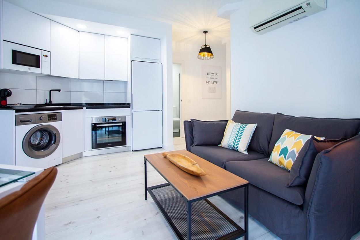 Apartamentos Cuatro Caminos Madrid Eksteriør billede